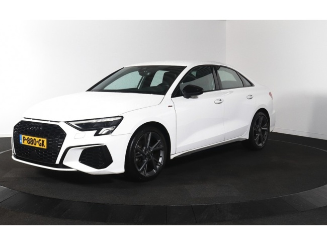 Audi A3 - Limousine 30 TFSI S edition