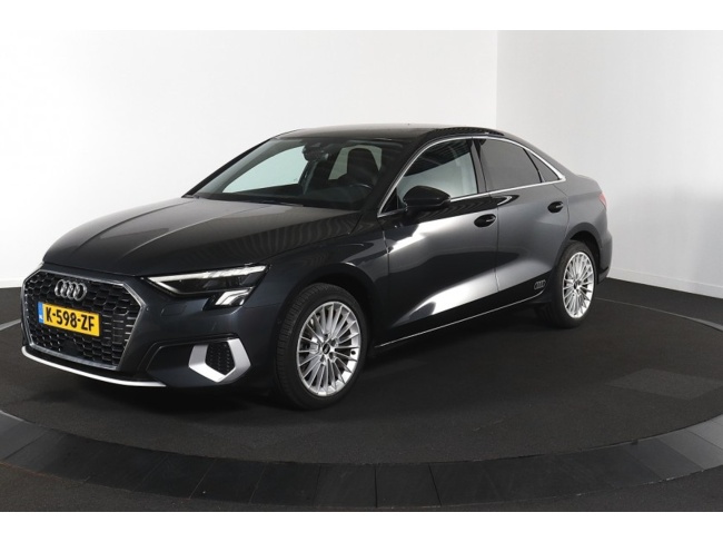 Audi A3 - Limousine 30 TFSI Business edition