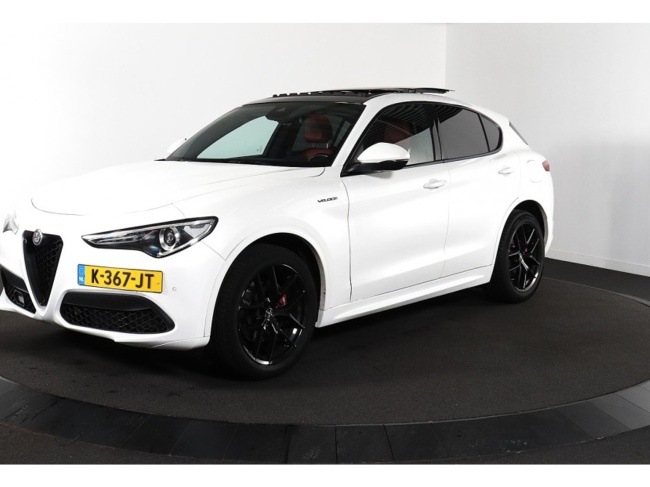 Alfa Romeo Stelvio - 2.0 T AWD Veloce