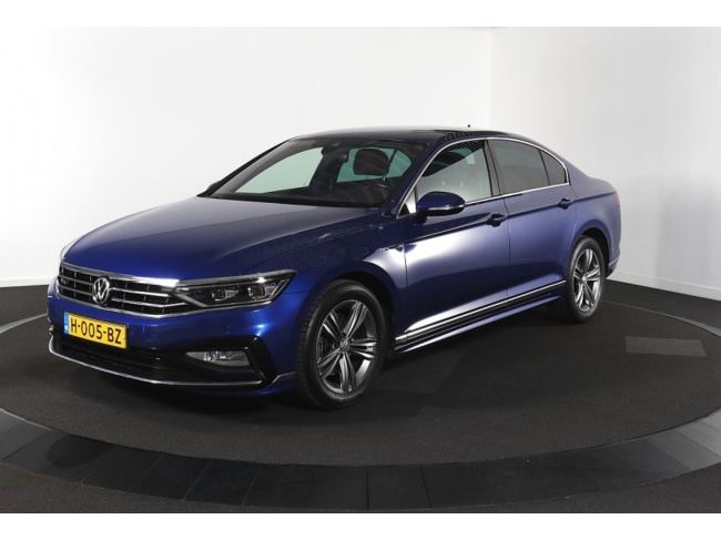 Volkswagen Passat - 1.5 TSI Elegance Business R