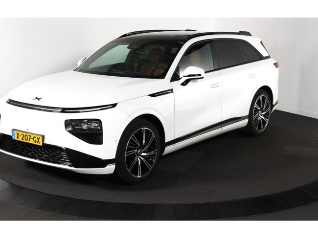 XPENG G9 - AWD Performance 98 kWh