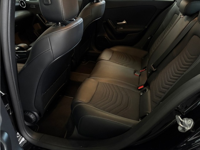 Mercedes-Benz A-Klasse - 250 e Business Line