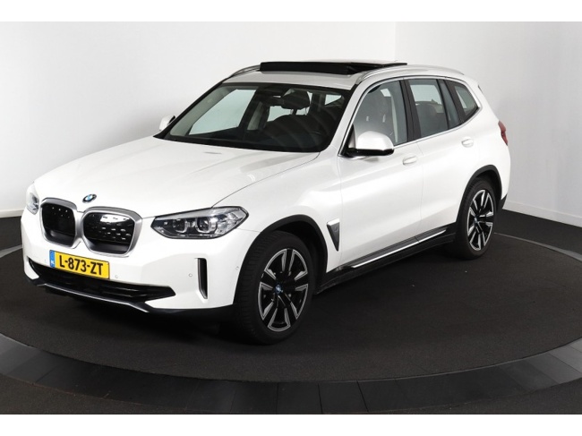 BMW iX3 - Executive 80 kWh