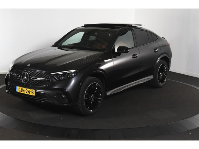 Mercedes-Benz GLC - 300 e 4MATIC AMG Line