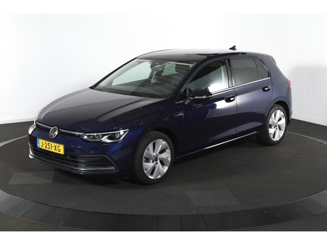 Volkswagen Golf - 1.5 eTSI Style