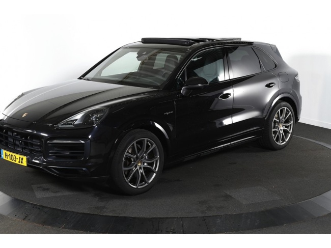 Porsche Cayenne - 3.0 E-Hybrid