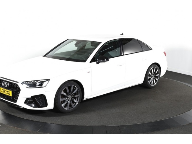 Audi A4 - 35 TFSI S edition Competition