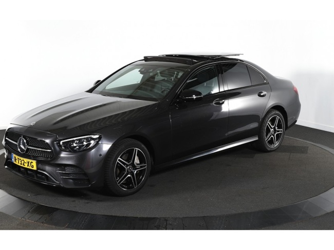 Mercedes-Benz E-Klasse - 300 e AMG Line