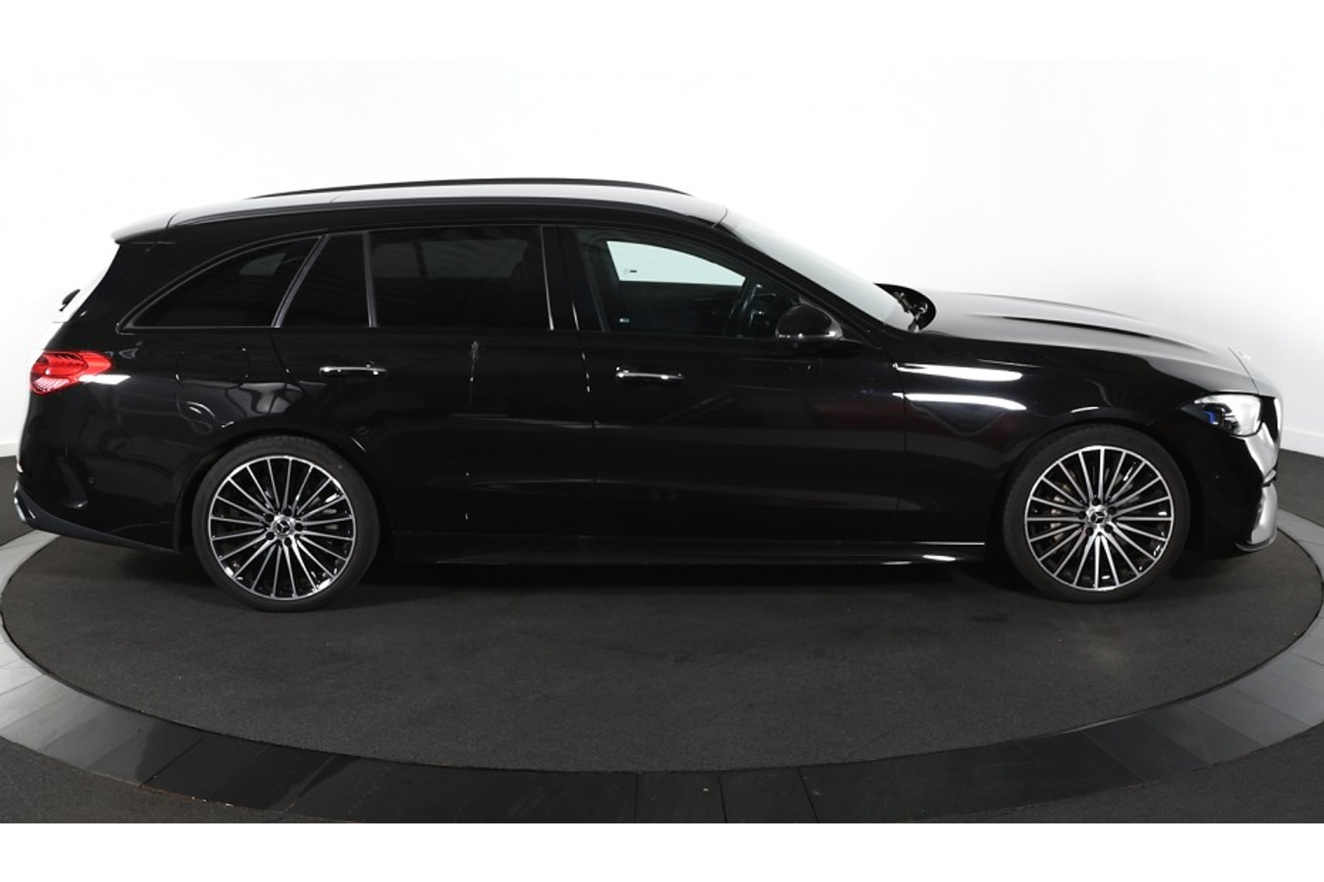 Mercedes-Benz C-Klasse - 200 Launch Edition AMG Line | Snijders & van Dijk