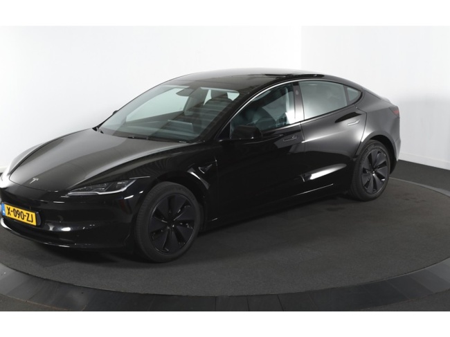 Tesla Model 3 - RWD 60 kWh