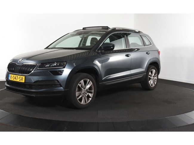 Škoda Karoq - 1.5 TSI ACT Business Edition Plus Pano